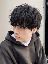 レタッチバイフィフス(RETOUCH by fifth) 原宿シャドウパーマセンターパートウルフ波巻きスパイラルパーマ