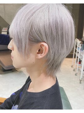 デイズ(days) アッシュグレージュブリーチデザイン　ウルフショート　原宿