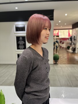 ビーハイブアヴェダ PARCO2店(BEHIVE AVEDA) くすみピンクベージュ【三橋由奈】