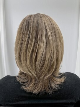 アヴソリューク(Absoluk) ミディアムウルフレイヤー