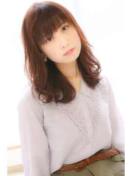 ミュゼドゥラペ(Musee de Lapaix) 外はねクビレミディボブ