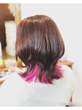 ヘアーアンドスパ ロココ(HAIR&SPA ROCOCO) 鮮やかインナーカラー