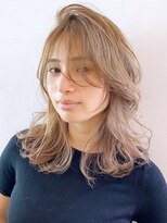 アイティー バイ アルバム 中野店(IT by ALBUM) ライトブロンドアッシュ_セミウェットウェーブ_27727