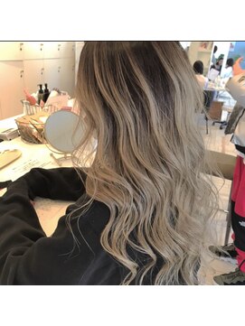 カシェ キョウマチ(cashe’e) ホワイティーベージュ