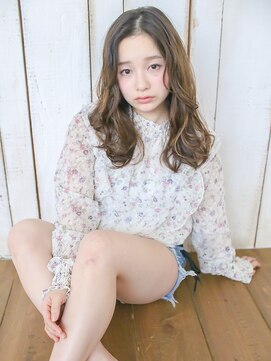 ラックスビーハカタ 福岡博多バスターミナル店(LUXBE HAKATA) フェミニンふわふわパーマ【LUXBE HAKATA】