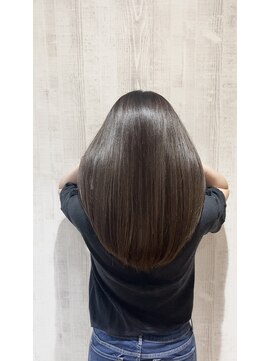 ブロッサム 北浦和店 髪質改善トリートメントレイヤーカット縮毛矯正酸性ストレート