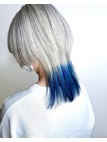 ニュート(Neut )&nbsp;ホワイト×ブルー