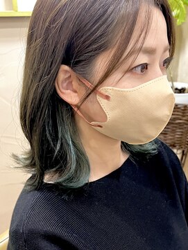ヘアカフェ コトノハ(hair cafe Kotonoha) 【コトノハ】カーキアッシュ系イヤリングカラー　インナーカラー