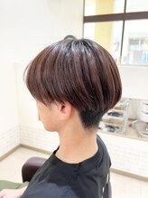 デザイニングヘアードゥ(designing hair Deux) メンズセンターパート刈り上げマッシュ