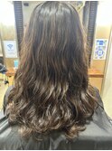 ウェーブ巻き/ブラウンカラー