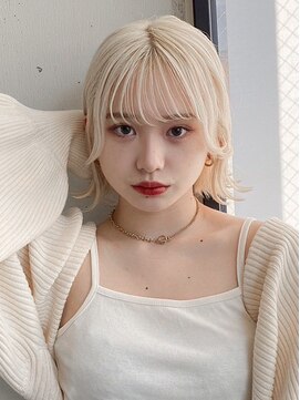 エトラ 渋谷店(etora) 前髪 外ハネボブ ミニウルフ  ホワイトグレージュ"
