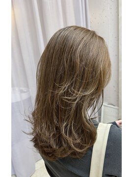 ラメル(RAMEL) たっぷりレイヤースタイル+白髪カラー