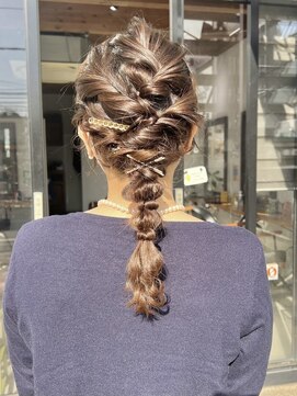 ラックセカンドスペース(LUCK 2nd SPACE) 【お呼ばれヘアセット】編みおろし　畑瀬彩華