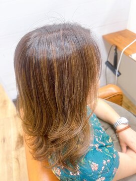 ヘアーブランドジン ティアラ(HAIR BRAND Jin Tiara) 白髪ぼかしハイライト【松山美容室】