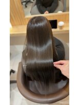 アトレ 南堀江店(attrait)&nbsp;艶感、質感をよくしていく髪質改善カラートリートメント