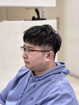 グラーツィェドゥーエ(GRAZIE due) メンズショート/前髪下ろしショート/刈り上げショート