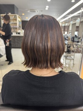 シャンプーボーイエイムス(SHAMPOO BOY aims) ぱつっとボブ