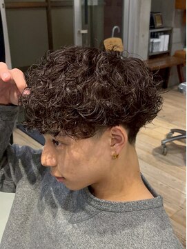 フィフス(fifth) 原宿プードルパーマラウンドマッシュヘアツーブロック茶髪fifth