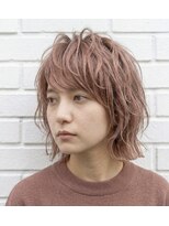 ドックス(dock::s)&nbsp;ハイトーンピンクと大人フェミニンカット☆