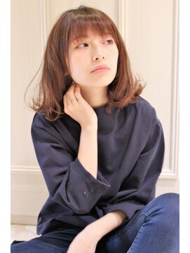 レウナ 外苑前(Reuna) 【３０代４０代５０代】大人の女性に人気毛先ワンカールミディ