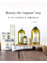 【ヴィラロドラアロマカラー】92％天然由来のオーガニックカラーが、グレイ世代に圧倒的に支持！