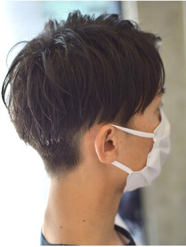 ヘアアイラッシュ リベット(hair eyelash RIVET) マッシュショート