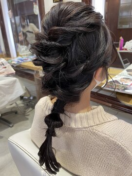 アイズウェスト(I's WEST) ヘアセット/編み下ろし/結婚式ヘア/函館