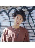 センターパートスパイラルパーマ刈り上げツーブロックスーツ