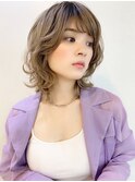 【山田】レイヤーウルフミルクティーベージュくびれミディ