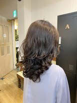 ギフト ヘアー サロン(gift hair salon) 大人レイヤーリバースパーマデザイン