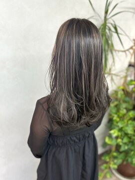 ヴィフ 大船(VIF) ハイライトカラーケアブリーチレイヤーカットくびれヘアカット