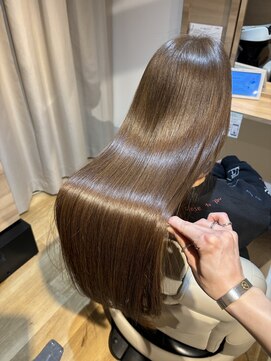 カルマ(CALMA) 【お客様スタイル】赤みのない透明感メテオカラー