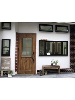 店名の由来は「くつろいでいただきたい」という思いから。ゆったりとした空間で日々の疲れを癒しませんか？