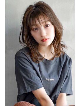 ギークス(GEEKS) 【GEEKS渋谷】顔周りレイヤー/グレージュ/20代30代/美髪/冬ヘア