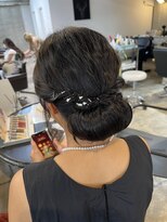 ヘアーラボ ハチ(HAIR LABO HACHI)&nbsp;キレイめシニヨン