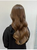 オリーブベージュカラー
