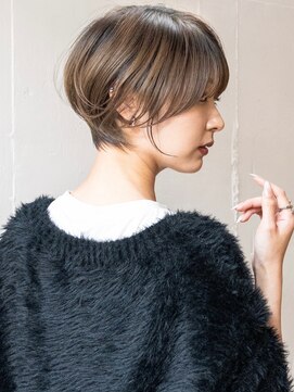 センスヘア(SENSE Hair) 耳掛けタイトショートボブ