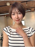 ショートボブ