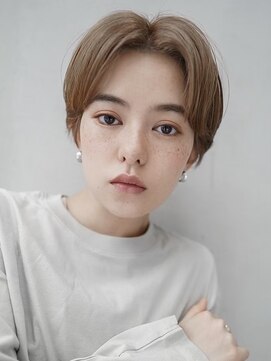 ギークス(GEEKS) 【GEEKS渋谷】ハンサムショート/襟足短め/ミルクベージュ/冬ヘア