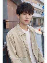 くしゃっとした質感　ゆるいニュアンスをだすのが【unicaニュアンスパーマ】[韓国/Men’s/メンズパーマ]