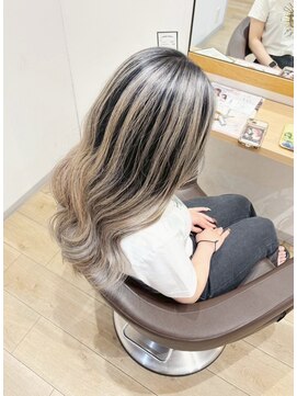 チェレ オレ 新金岡店(Chere ore) シャドールーツバレイヤージュ×白髪ぼかしハイライトカラー