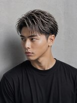 ノラ ギンザ(NORA GINZA)&nbsp;アップバングショートセンターパートツーブロックハイライト30代