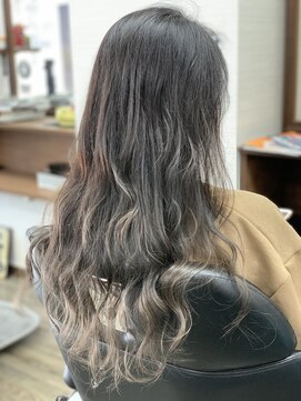 リーズ グラデーションカラーグレージュカラー