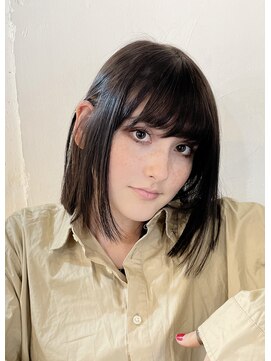 カゼ ダイカンヤマ Kaze DAIKANYAMA 大人のクラシカルなカーテンBOB