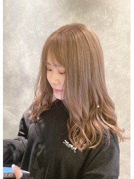 ヤヨイブレインズフェアリー(YAYOI BRAINS fairy) ミルクティーベージュ×ロングヘア