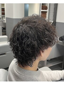 ノイセル 西本町(Noisyle) マッシュウル波巻きスパイラルパーマ無造作パーマミニウルフ