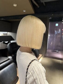 ペレ 栄店(PELE) デザインカラー/レイヤーカット/ウェットヘア/オリーブベージュ