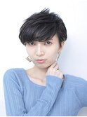 20代30代40代抜け感ショートレイヤーブルーブラックひし形