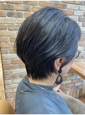 軽い質感のショートデザイン！