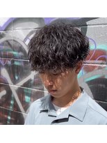 ビカム 名駅(become)&nbsp;【大人の縦落ち波巻きツイスパ】メンズパーマ刈り上げマッシュ